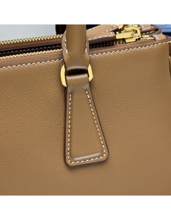 Borsa Prada Galleria medium in Saffiano PRADA