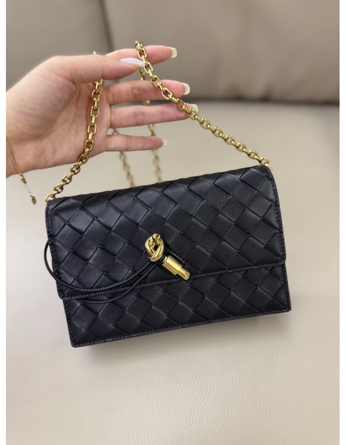 Pochette Andiamo con catena BOTTEGA VENETA