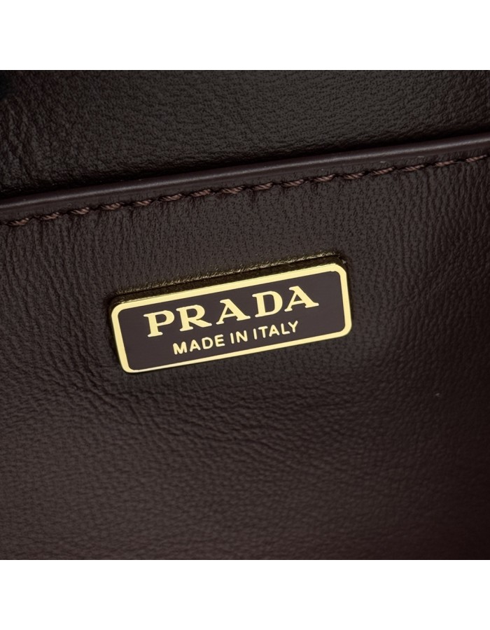 Borsa Prada Explore medium in nappa con pattina PRADA