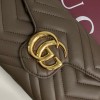 Portafoglio GG Marmont con catena GUCCI