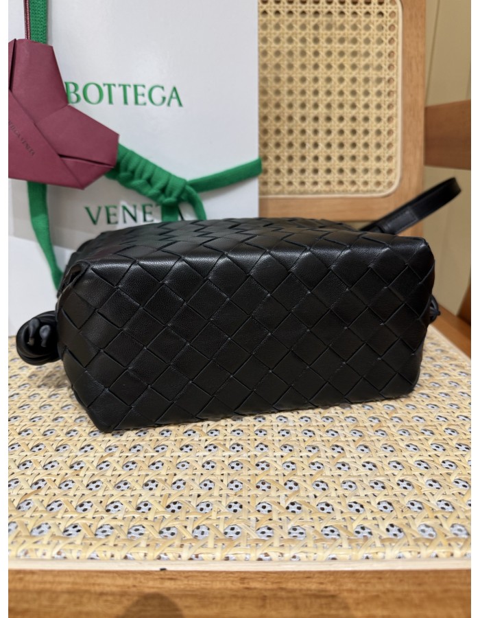 Loop top handle BOTTEGA VENETA