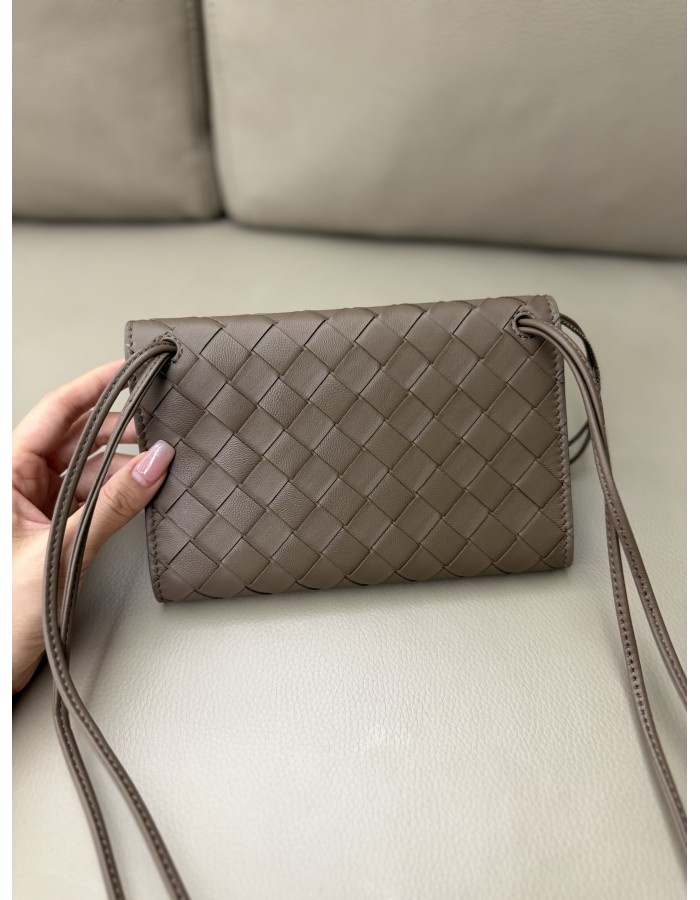 Pochette Andiamo a tracolla BOTTEGA VENETA