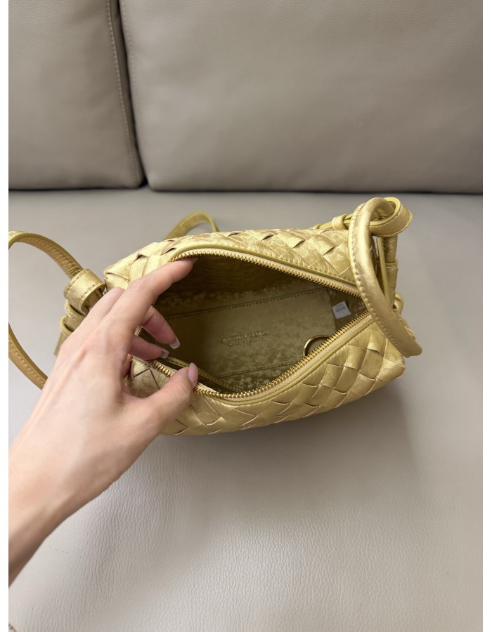 Loop top handle BOTTEGA VENETA