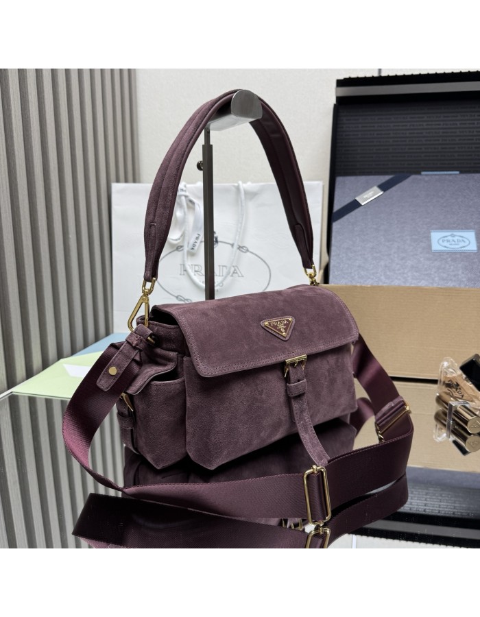 Borsa a spalla Prada Explore medium in pelle scamosciata PRADA