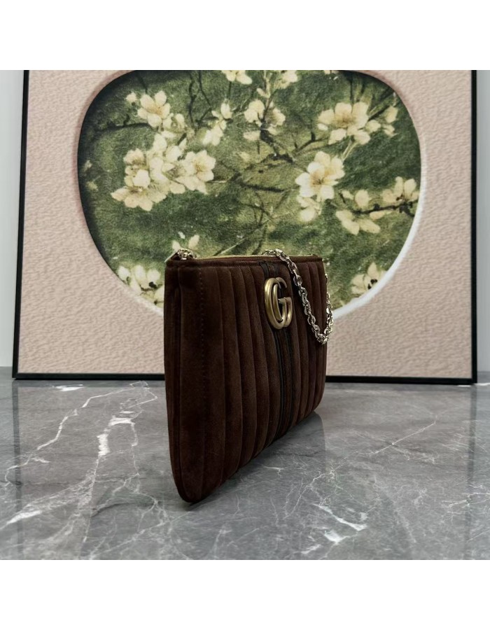 Pouch GG Marmont con cinturino GUCCI