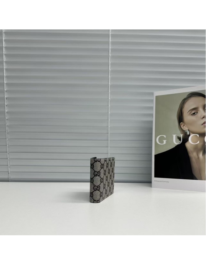 Portafoglio bi-fold Gucci Essence Classic GUCCI