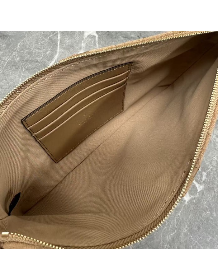 Pouch GG Marmont con cinturino GUCCI