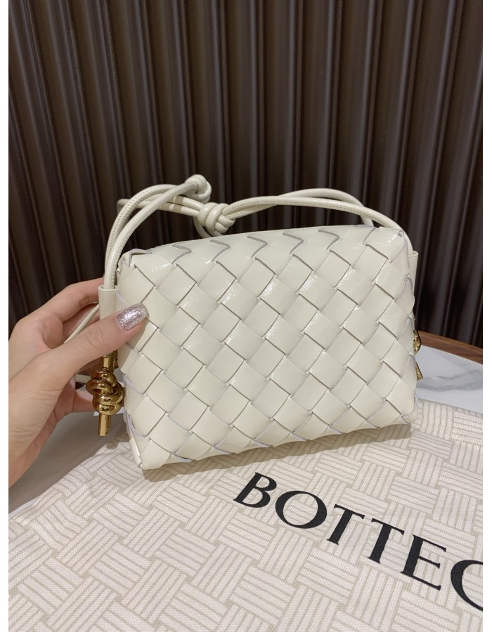 Mini Loop Metal Knot BOTTEGA VENETA
