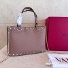 Mini Borsa Shopping Rockstud In Vitello Granato VALENTINO