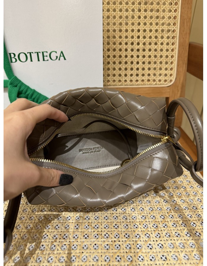 Loop top handle BOTTEGA VENETA