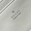 Pouch GG Marmont con cinturino GUCCI