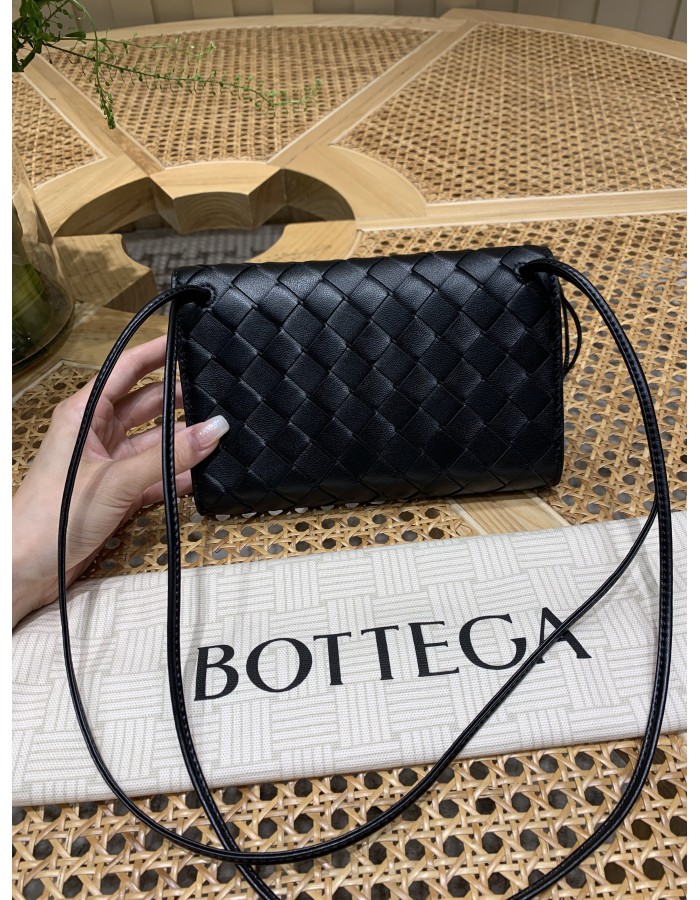 Pochette Andiamo a tracolla BOTTEGA VENETA