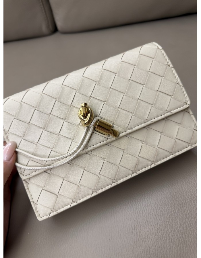 Pochette Andiamo con catena BOTTEGA VENETA
