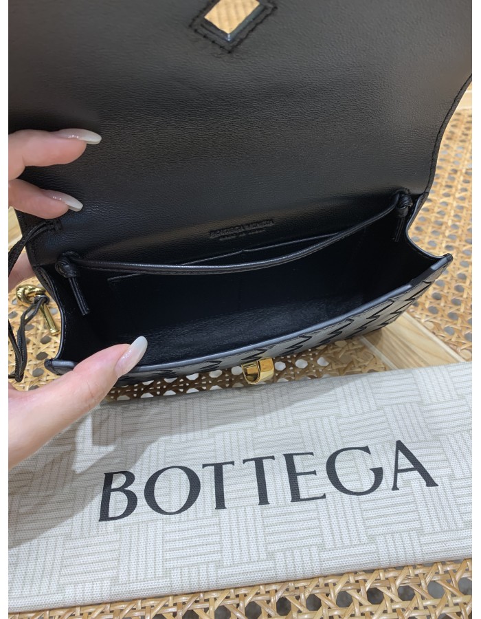 Pochette Andiamo a tracolla BOTTEGA VENETA