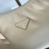 Borsa Prada Explore large in Re-Nylon e pelle PRADA