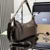 Borsa Prada Explore large in Re-Nylon e pelle PRADA