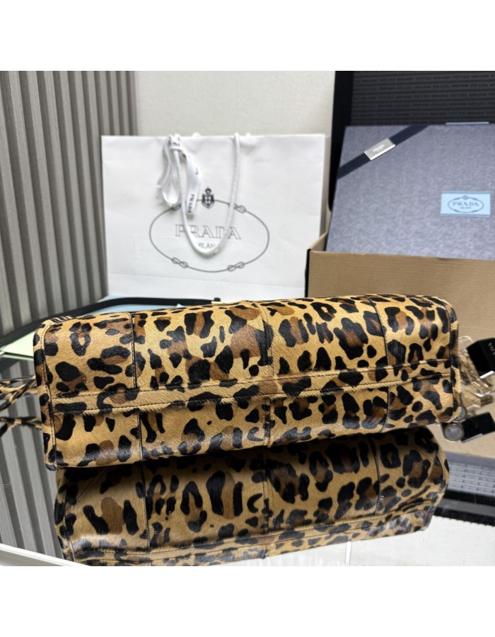 Borsa a mano Prada Bonnie large in pelle stampata PRADA