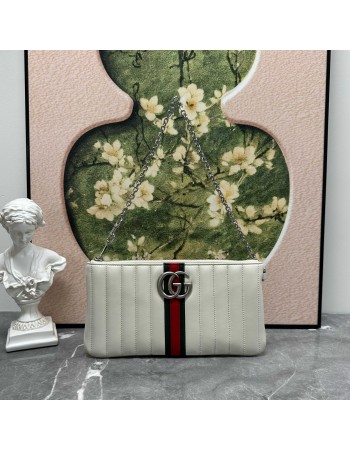 Pouch GG Marmont con cinturino GUCCI