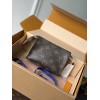 Trousse Toilette LOUIS VUITTON