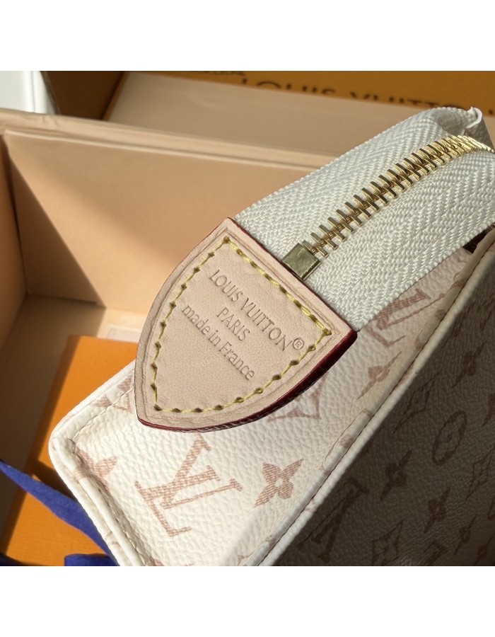 Trousse Toilette LOUIS VUITTON