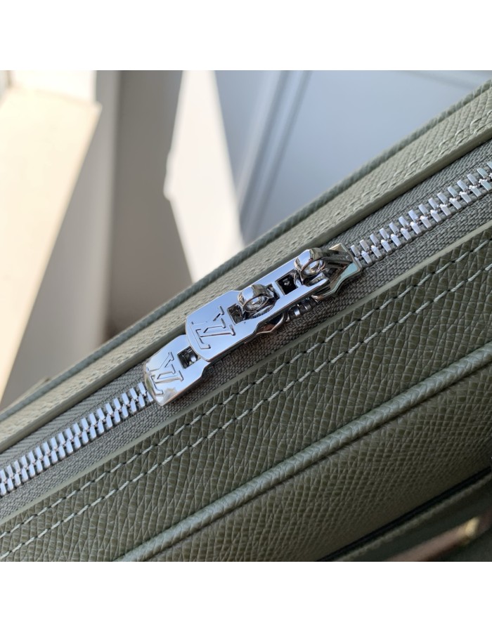 Porta documenti Voyage PM LOUIS VUITTON