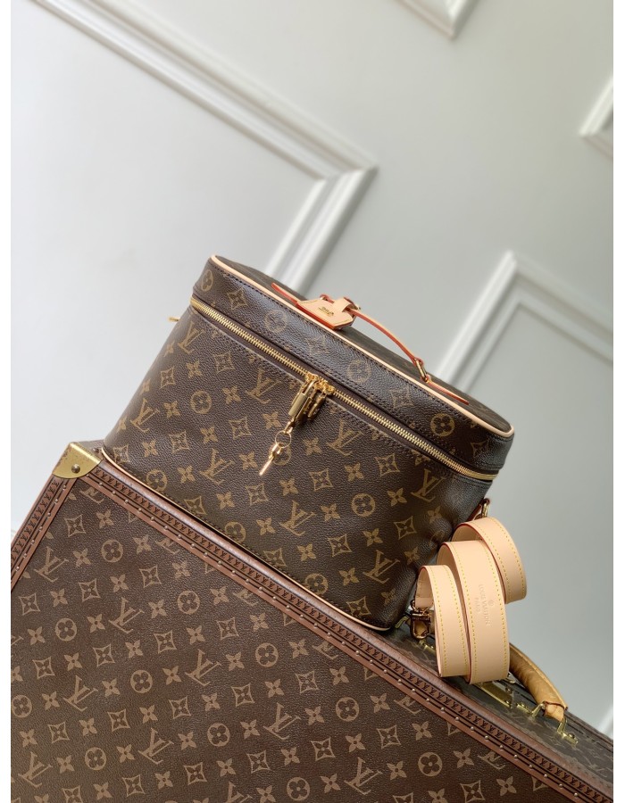 Beauty case Nice LOUIS VUITTON