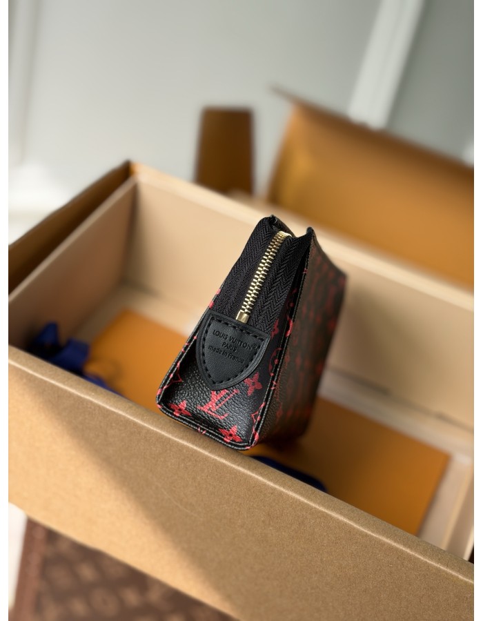 Trousse Toilette LOUIS VUITTON