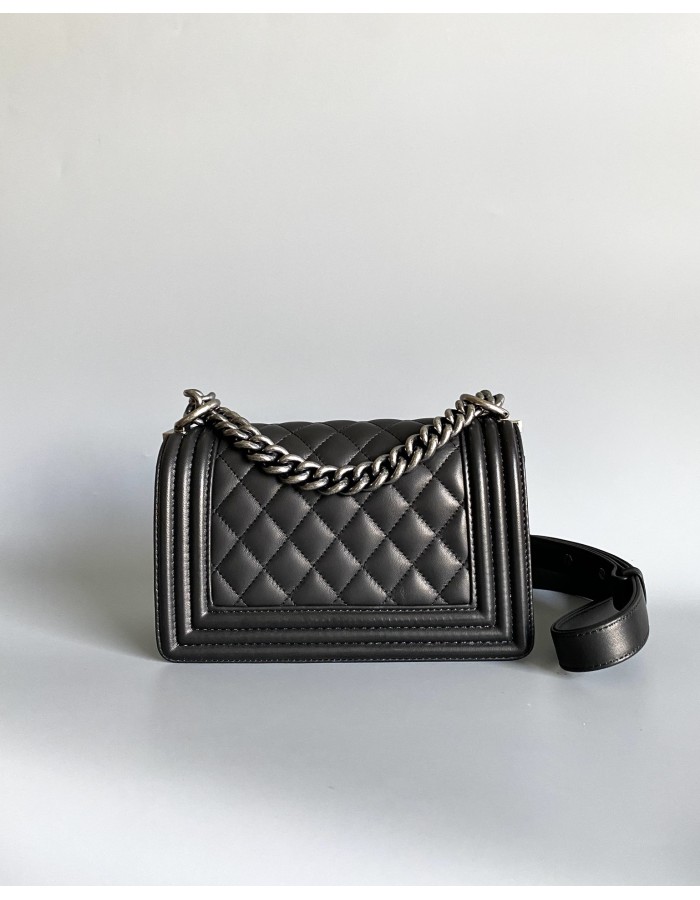 Borsa BOY CHANEL piccola CHANEL