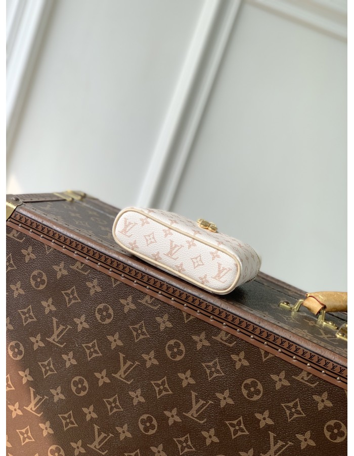 Beauty case Nice LOUIS VUITTON