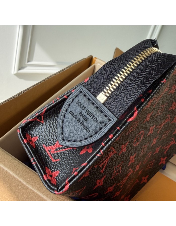 Trousse Toilette LOUIS VUITTON