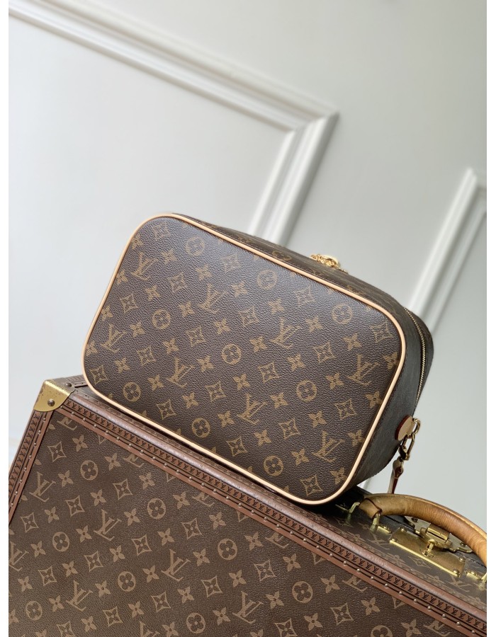 Beauty case Nice LOUIS VUITTON