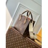 Borsa OnTheGo PM LOUIS VUITTON