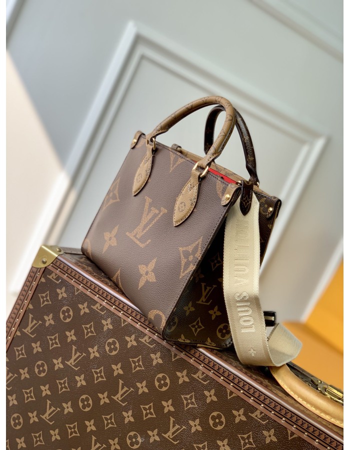 Borsa OnTheGo PM LOUIS VUITTON
