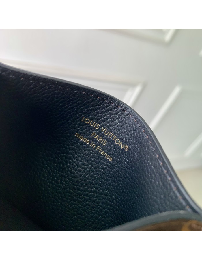 Doppio portacarte di credito Low Key LOUIS VUITTON