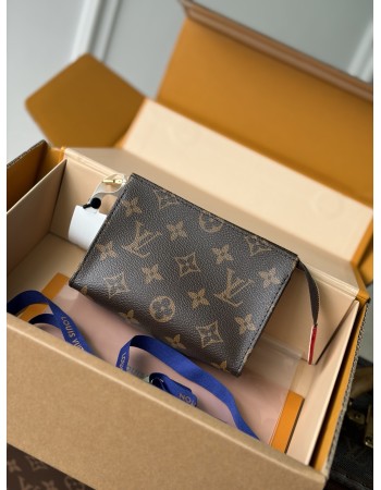 Trousse Toilette LOUIS VUITTON