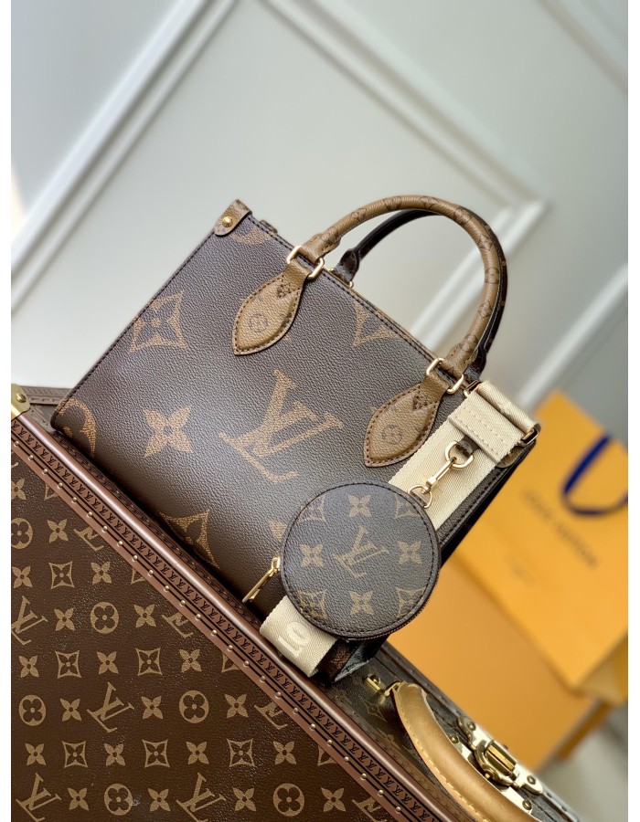 Borsa OnTheGo PM LOUIS VUITTON