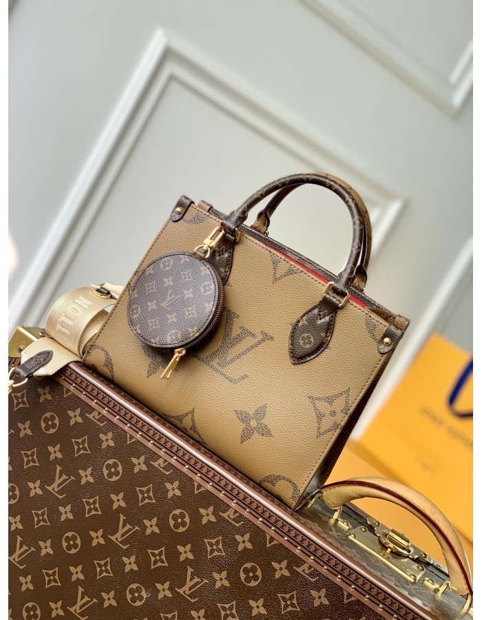 Borsa OnTheGo PM LOUIS VUITTON