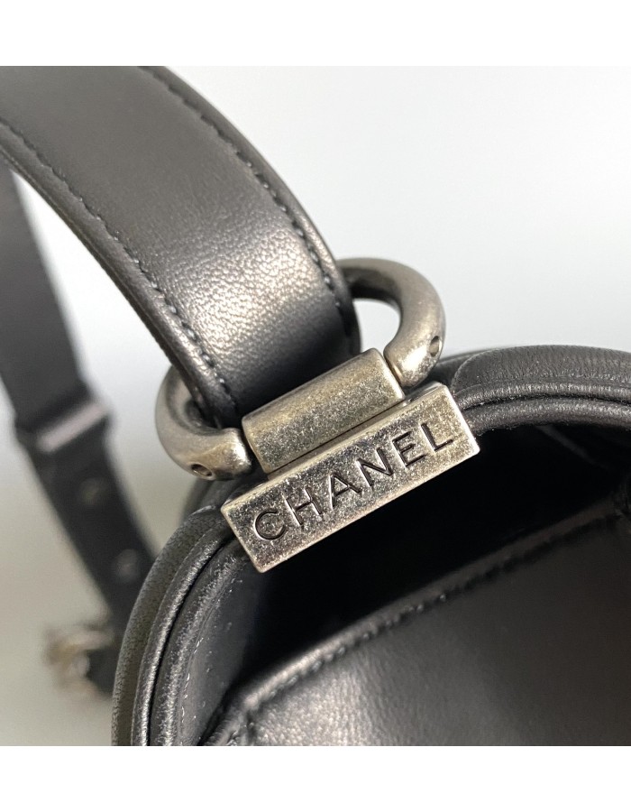 Borsa BOY CHANEL piccola CHANEL