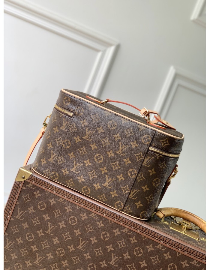 Beauty case Nice LOUIS VUITTON