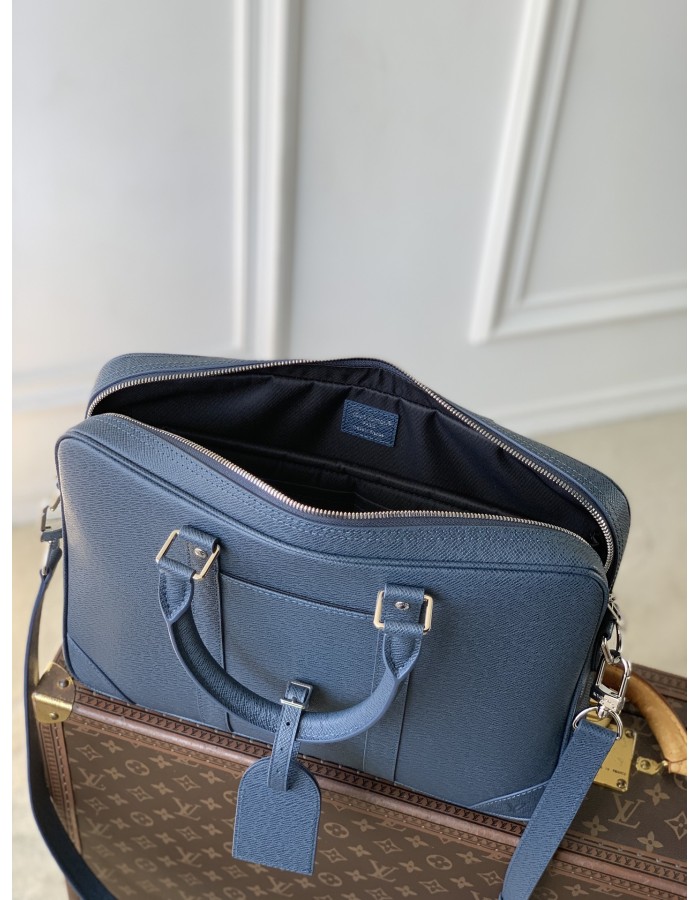 Porta documenti Voyage PM LOUIS VUITTON